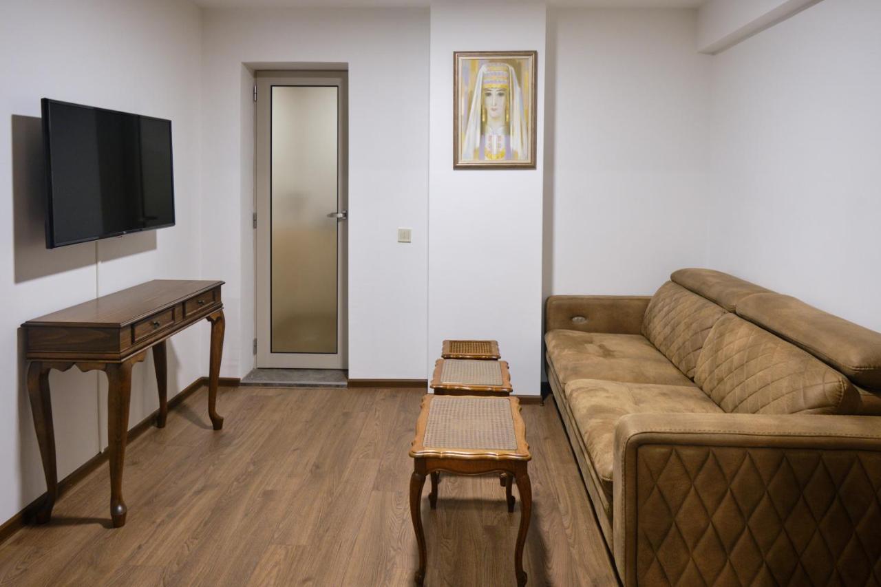 Hotel Splendid Pleven ภายนอก รูปภาพ