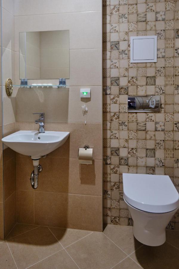 Hotel Splendid Pleven ภายนอก รูปภาพ